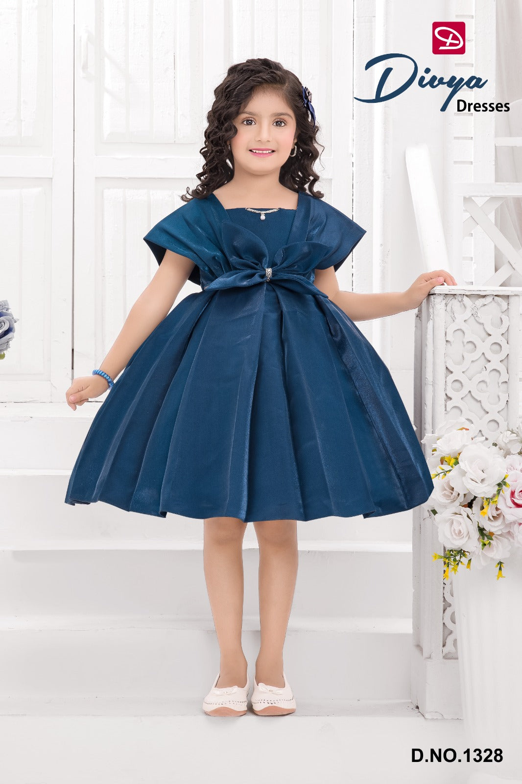 Moonlight Majesty – Style 1328 (Steel Blue)